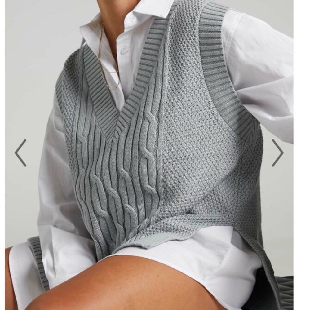 CADHA VEST KNIT SWEATER IN GREY Oversized V Neck Chunky sz. S